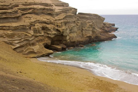 Is Papakolea the only green beach