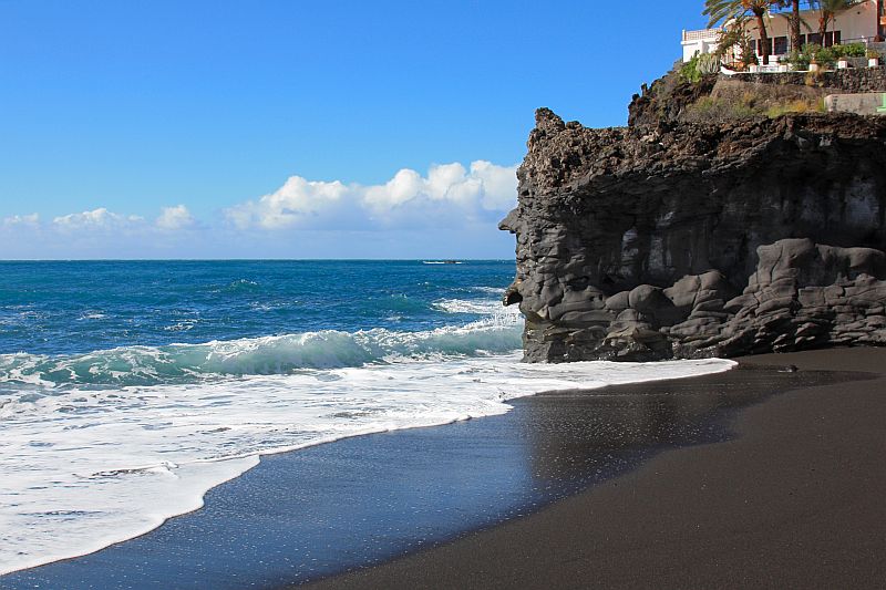 Black sand